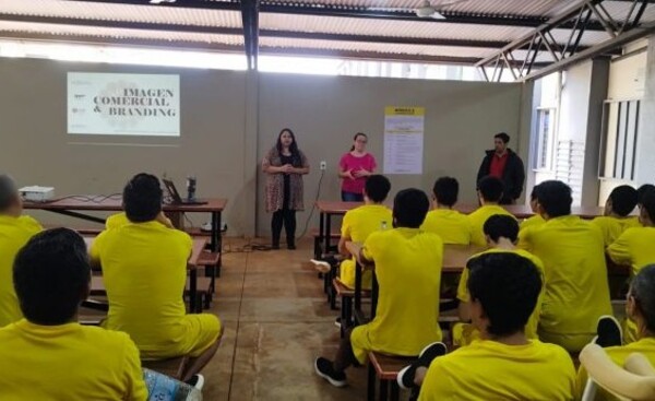 Cárcel de Minga Guazú: reclusos reciben cursos de emprendedurismo