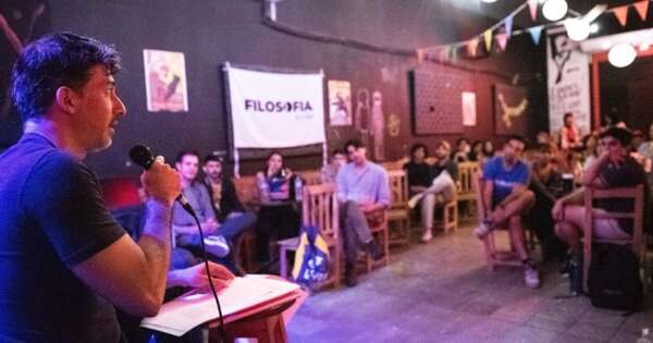 Diario HOY | Filosofía en el Bar: Invitan a diálogos contemporáneos sobre la sociedad en el centro
