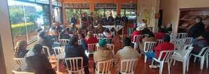 Sindicalistas de la ANDE se reúnen con dirigentes campesinos de Misiones - Nacionales - ABC Color