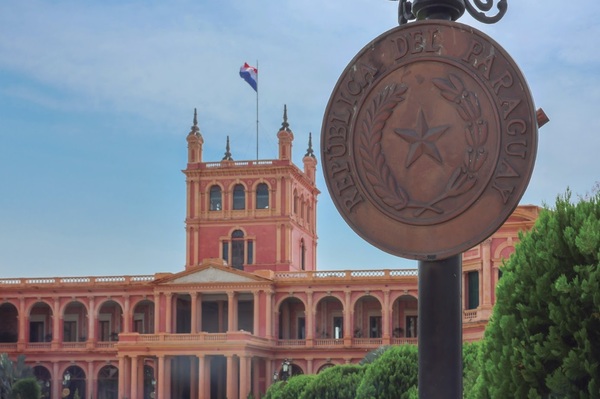 Paraguay debe fortalecer instituciones para crecer