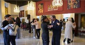 La Nación / Bailar tango, una terapia innovadora contra los síntomas del párkinson