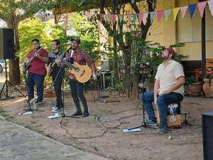Feria y festival anticipan la primavera en la ciudad de Areguá - Cultura - ABC Color