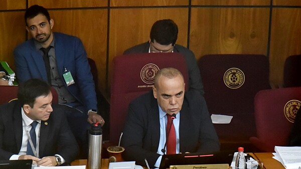 Creen que cartismo hizo muestra de poder y consolida dictadura de facto