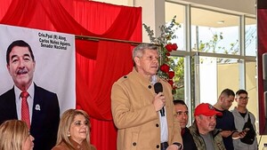 Comandante Benítez asistió a cumpleaños con tinte político