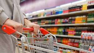 Preocupa acelerada suba de  deudas con tarjetas y  crédito para consumo - Negocios - ABC Color
