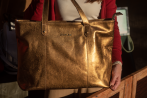 Leticia Saint Cuir: 14 años creando carteras con identidad paraguaya - La Tribuna