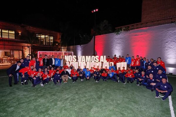 Versus / La Albirroja festejó la clasificación al Mundial con una cena especial