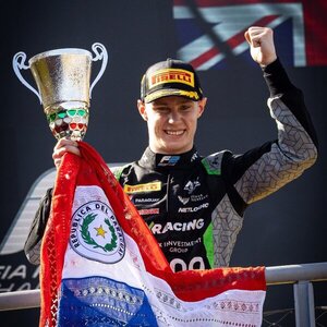 Paraguay en lo más alto: doble podio para Joshua Duerksen en el GP de Italia | Unicanal