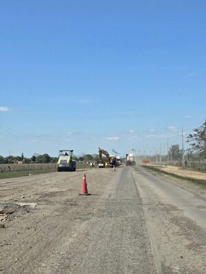 Avanzan los trabajos de rehabilitación en tramos deteriorados de la Ruta PY01