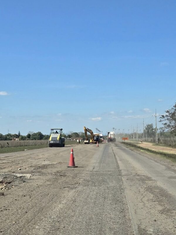 Avanzan los trabajos de rehabilitación en tramos deteriorados de la Ruta PY01
