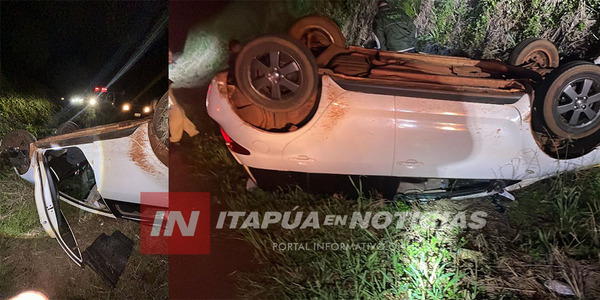 VUELCO DE VEHÍCULO DEJA UN LESIONADO EN MARÍA AUXILIADORA