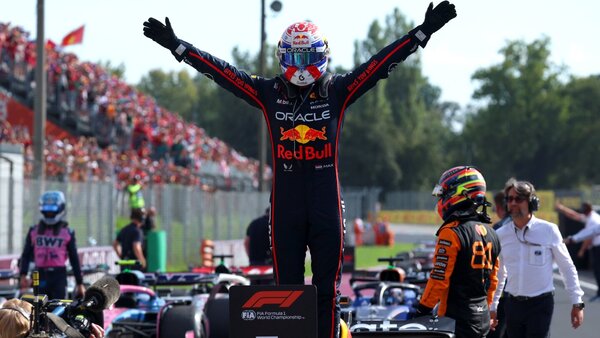 Verstappen gana en Monza por delante de los McLaren