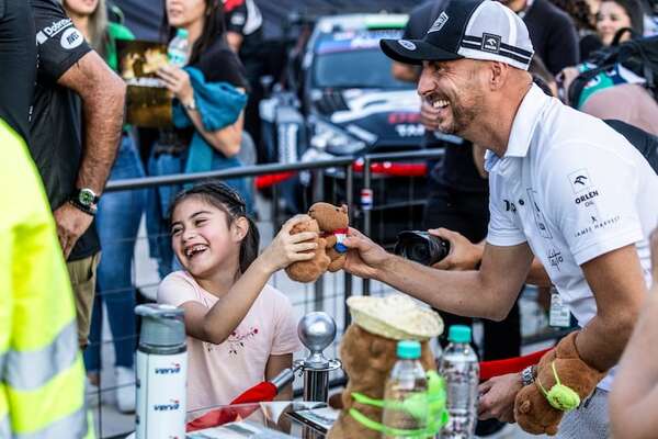 Piloto del Mundial de Rally: “Recuerdos de Paraguay permanecerán conmigo para siempre” - Nacionales - ABC Color