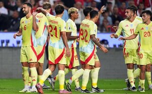 Versus / España maravilla en Turquía y da un paso gigante hacia el Mundial 2026