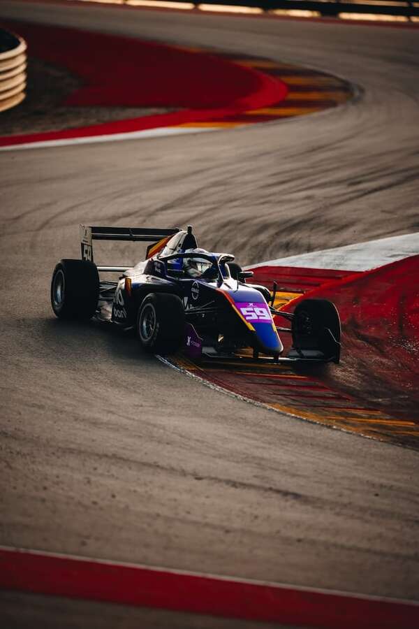 F3-Ultimate Cup Series/España: Valente sube al podio en Aragón - ABC Motor - ABC Color