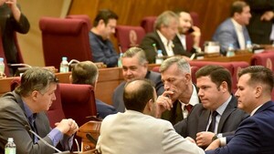 Diputados estudiarán intervenciones de cartistas y apuntan a blanqueo