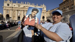 León XIV eleva a los altares a Carlo Acutis, el primer santo milenial