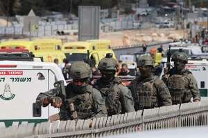 Cinco muertos en ataque a tiros en Jerusalén, los dos atacantes “neutralizados” - Mundo - ABC Color