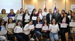 44 emprendedores se certifican para modernizar la industria textil