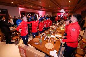 Popular / (GALERÍA) ¡Peloteros albirrojos tuvieron una cena caté por clasificar al Mundial!