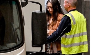 Cadena perpetua para australiana que mató a sus familiares con hongos venenosos