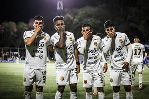 Versus / ¡Una máquina! Guaraní registra 28 goles en sus últimos 8 partidos