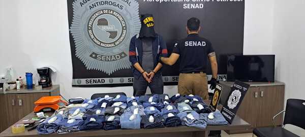Pasajero cae con más de 3 kilos de cocaína ocultos en prendas de vestir