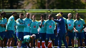 Ancelotti prepara cambios