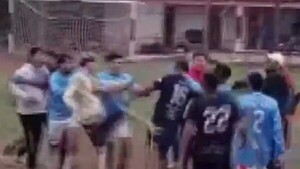 Video: Fútbol entre vecinos termina a los golpes en Ñemby