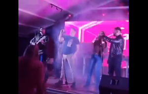 Escándalo: fiscal e intendente, bailando y cantando al son de la «polca colorada»