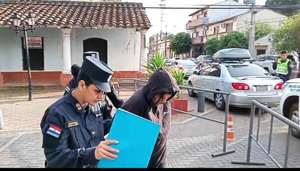 Juez envía a prisión a novia violenta •