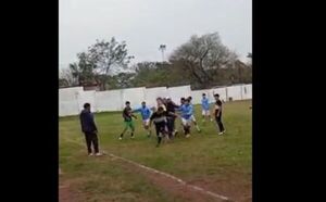 Popular / Futbolacho opa en batalla campal en Ñemby