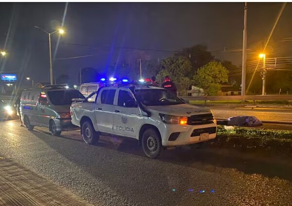 Popular / Tatáre se lanzó frente al micro ha omanoite