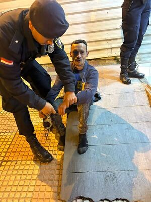 Popular / Osado: Quiso robar cajero cerca del Palacio
