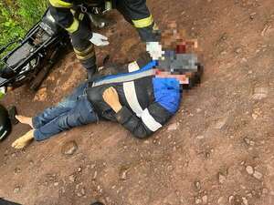 Cayó de su moto y falleció en Encarnación - Policiales - ABC Color
