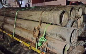 San Lorenzo: Detienen a dos funcionarios de ESSAP por intento de robo de tubos – Canal-E