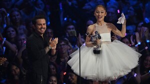 Ariana Grande gana el premio al video del año en los MTV Video Music Awards