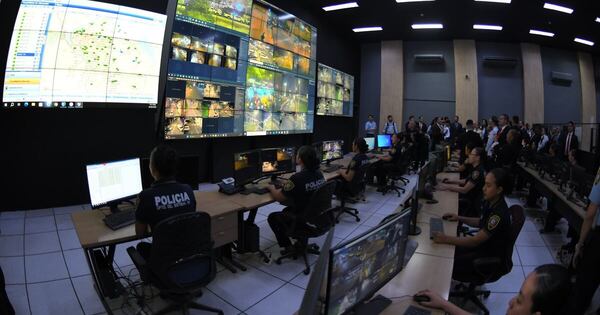 La Nación / Falsos pedidos de auxilio saturaron el Sistema 911 durante el último feriado
