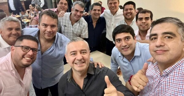 Abdo y Wiens, los dos ausentes en el cumpleaños de Hugo Velázquez que exponen la interna colorada