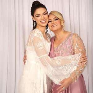 Desde la distancia, Nadia Ferreira celebró la vida de su madre - Gente - ABC Color