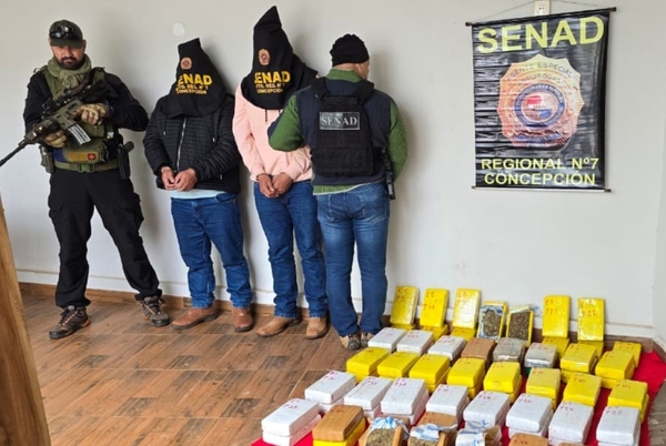 Capturan en Santa Rosa del Aguaray a narcos con 85 kilos de marihuana "Colombia Gold"
