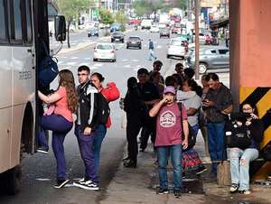Choferes del transporte público harán huelga si el Senado aprueba la reforma - Nacionales - ABC Color