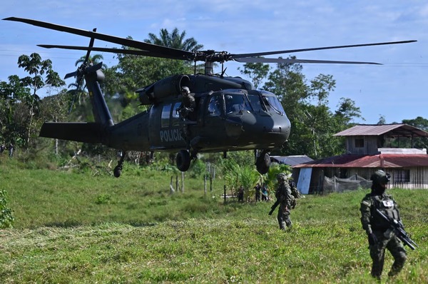 Colombia: rescatan a 27 de los 72 militares retenidos en zona de guerrilla - ADN Digital