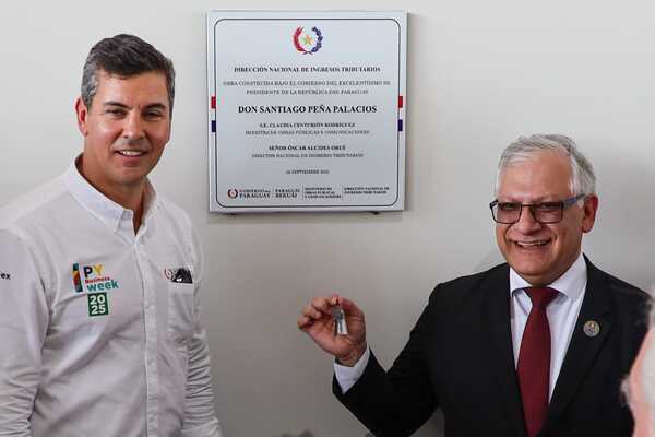 Peña entrega Centro Fronterizo en Puente de la Integración - ADN Digital