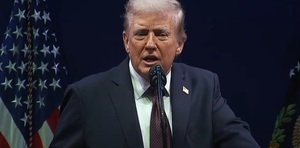 Trump defiende la identidad de EE.UU. como “una nación bajo Dios” y denuncia sesgo anticristiano
