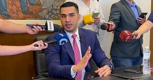 Luifer frena la campaña en Asunción a la espera de la decisión de Peña y Cartes