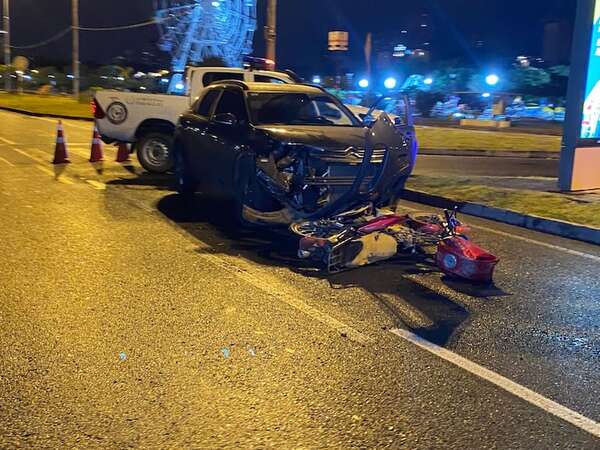 Accidente en la Costanera de Asunción deja dos heridos - Policiales - ABC Color