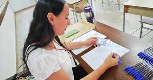 La Nación / Hay 200 becas de posgrado