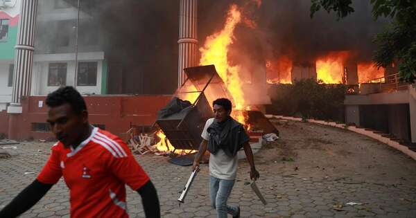 La Nación / Nepal: protestas por bloqueo de redes sociales dejaron 19 muertos