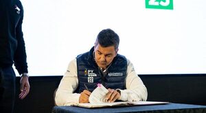Peña promulga leyes de incentivos económicos para modernizar la industria paraguaya
